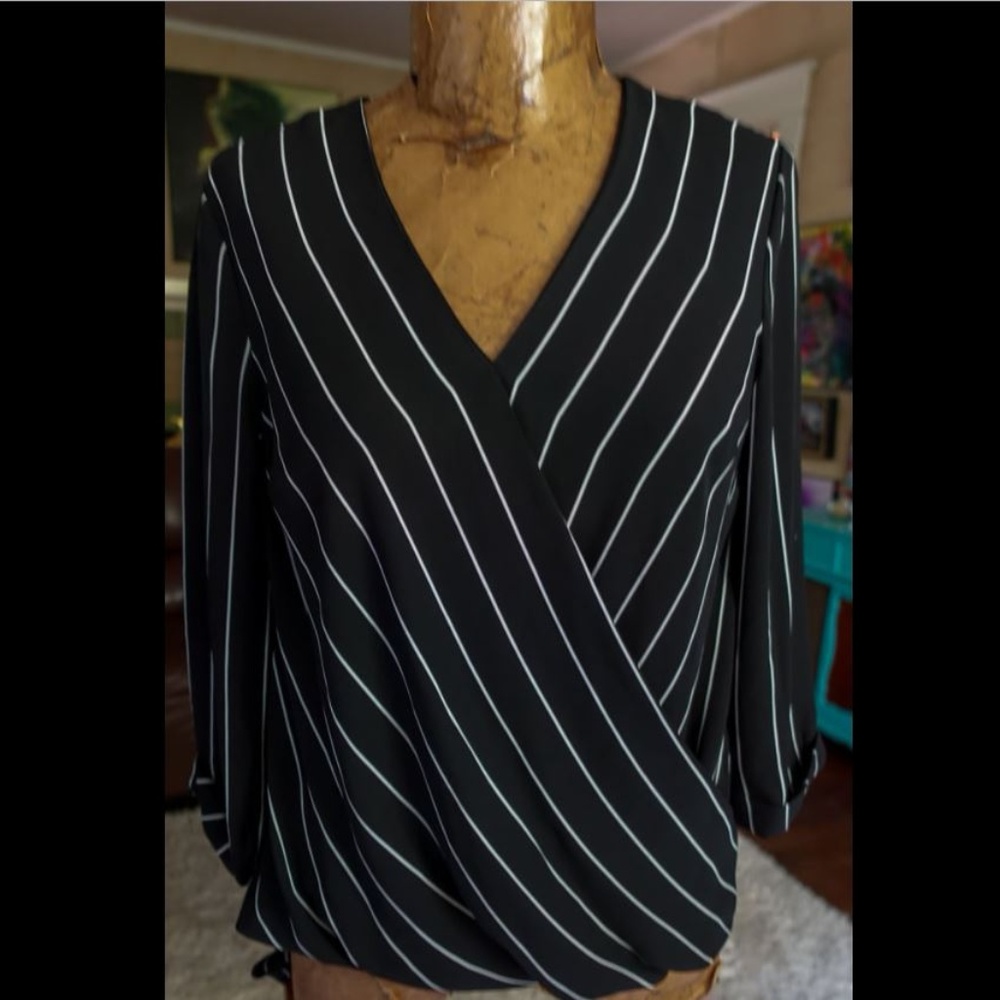 Atmosphere striped black + white criss cross top